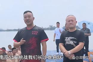 伊布新自传评曼联：从外看是顶级俱乐部，来了后发现是封闭小社会